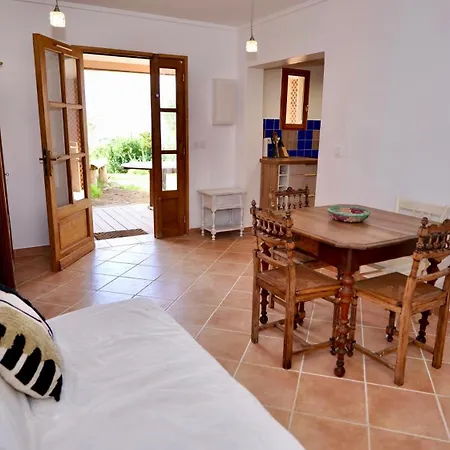 Bas De Villa Independant Avec Jardin En Bord De Mer 아파트 *